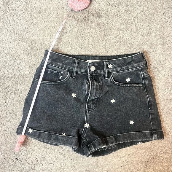 Pacsun Women 25 Short Mom Relaxed Black Denim Daisy Floral Embroidery High Rise - Picture 5 of 12